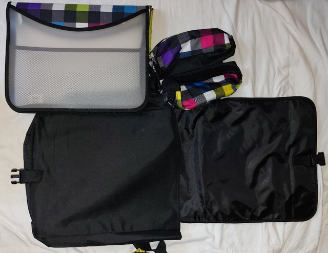 NEW 3 Pcs Messenger Bag with matching Binder & Pencil Case - photo 2
