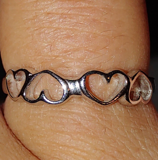 NEW 925 Silver Hearts Cut Out Ring Size 6.5