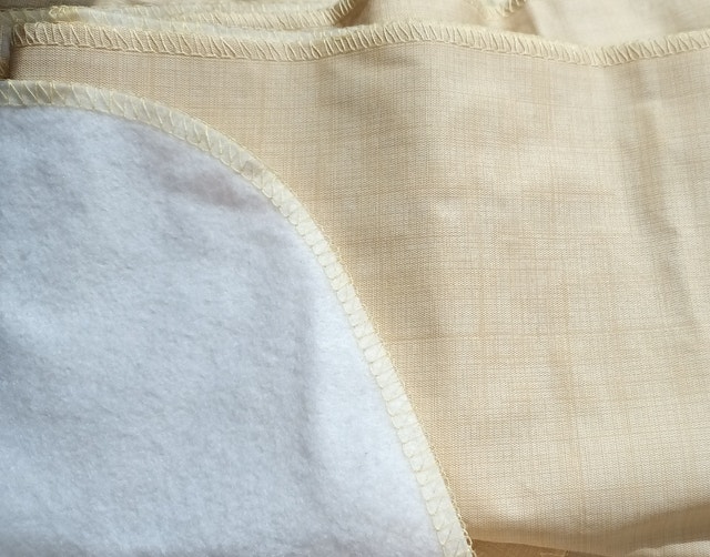 NEW Yellow Table Cloth 60x120" Linen Look Waterproof - photo 2