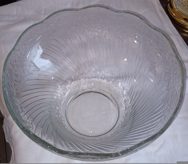 Vintage KIG Indonesia Crystal Glass Punch Bowl Grandeur Flowers - photo 2