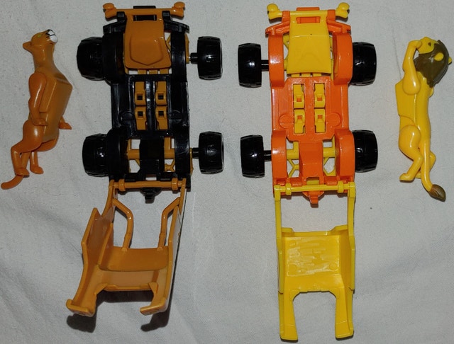Large Kinder Eggs Toys - 4 Vehicles with Cats - photo 2