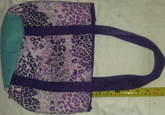 Gently Used Kid's Back Packs & 3 Lunch Bags - photo 2