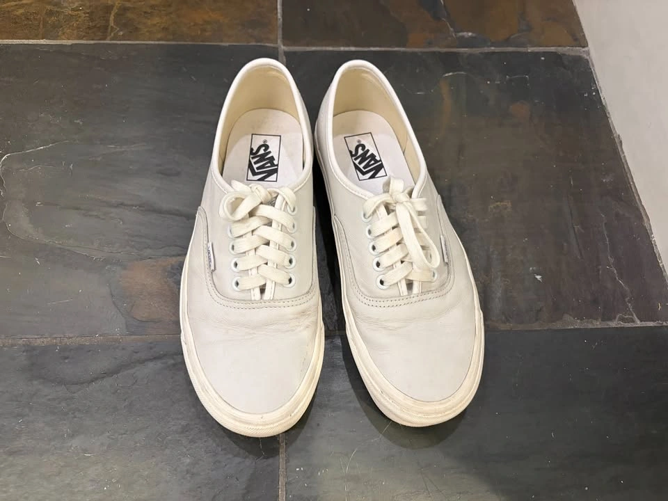 Vans Shoes - US 9 - photo 2