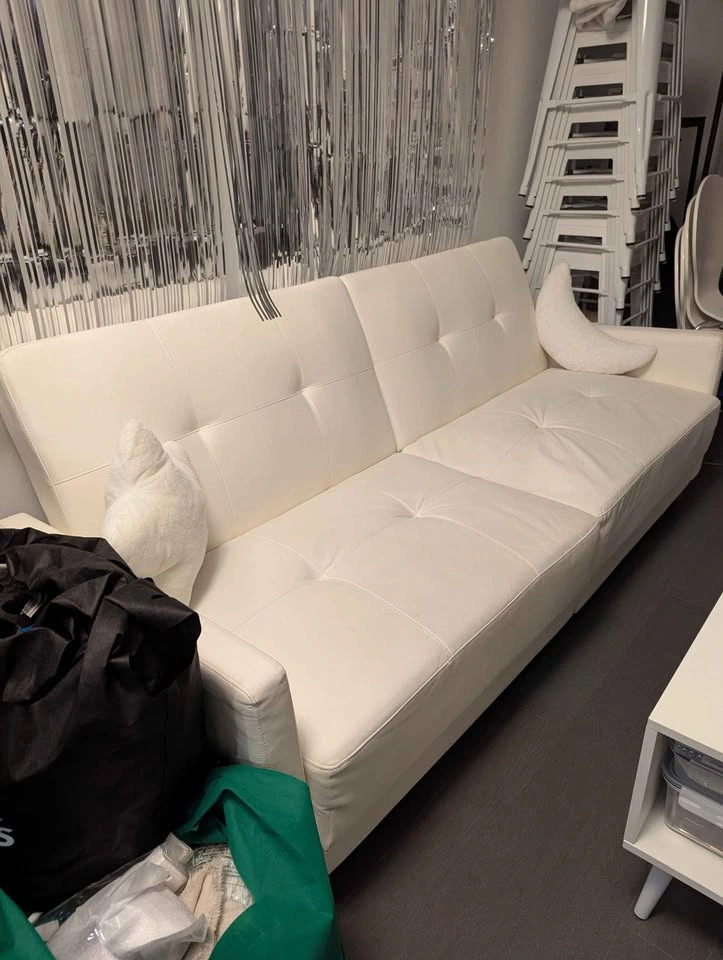 white sofa - photo 3