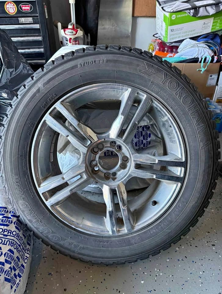 245/60/R18 Tires + Rims - photo 2