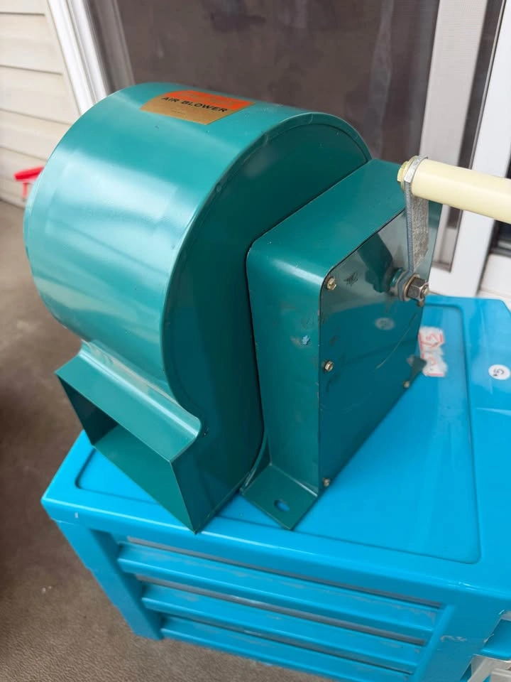 Vintage Bernz-O-Matic Hand Crank Air Blower TX-950 - photo 2