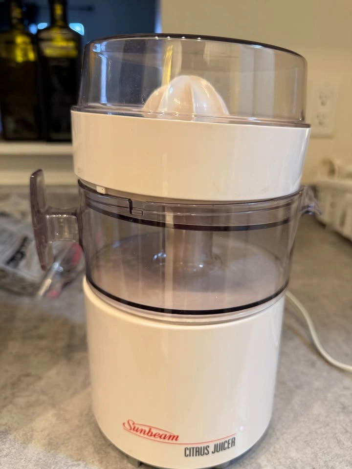 Automatic Juicer - photo 2