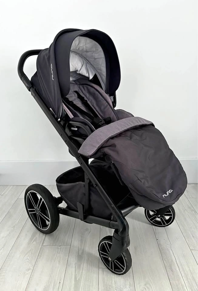 NUNA MIXX STROLLER WITH ACCESSORIES!