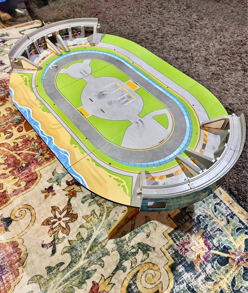 KidKraft Pixar Cars 3 Speedway Race Table