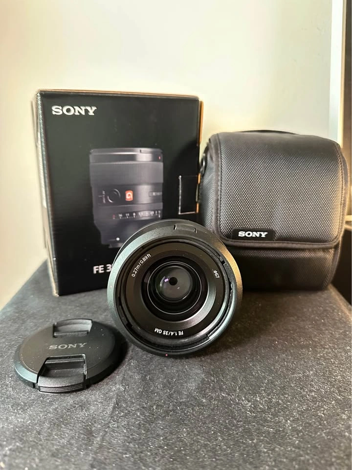 Sony FE 35mm f/1.4 GM Lens - Full Kit - photo 2