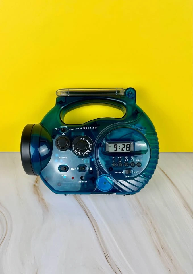 Sharper Image YW631 5-in-1 Emergency Radio, Spotlight, Solar, Ha - photo 2