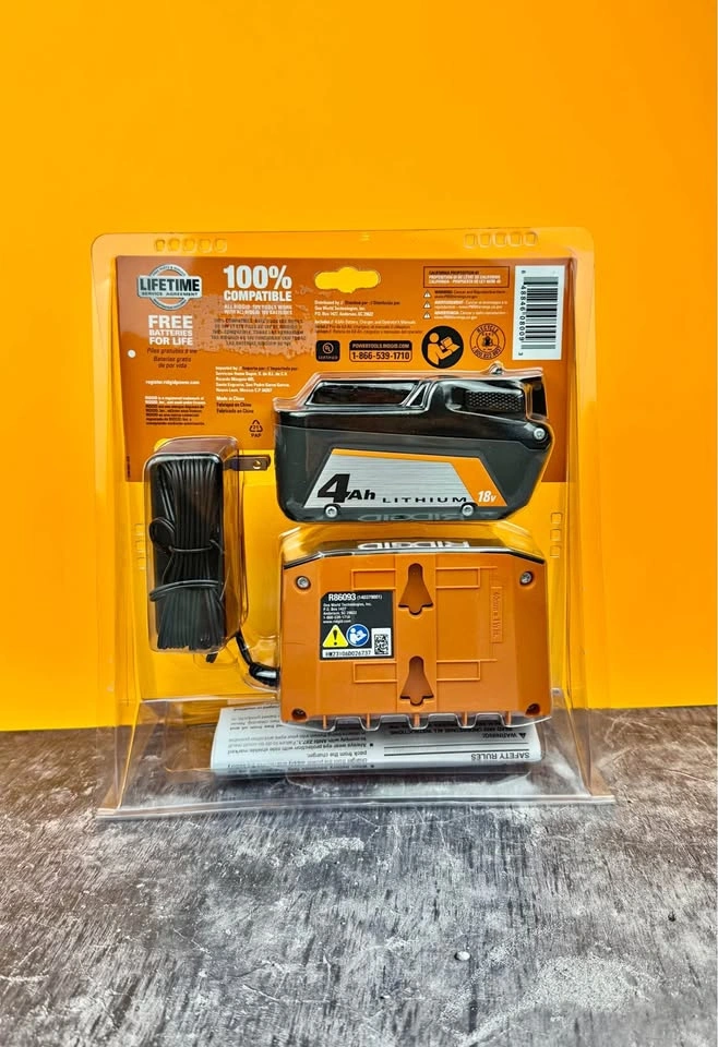 Ridgid 18V 4.0Ah Battery & Charger Kit (AC9304)