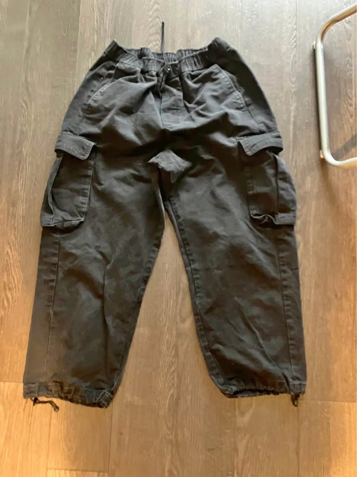 Men's Jogger with Drawstring Cuff
