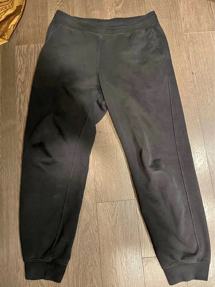 Uniqlo Men's Sweatpants (Black, Size L)