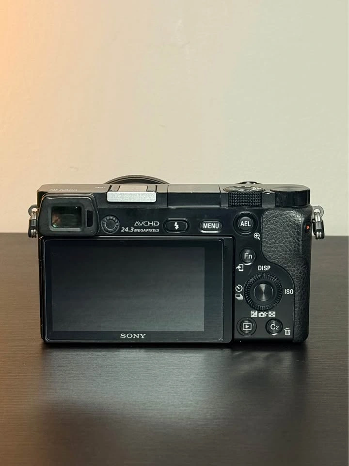 Sony A6000 with Charger and Bag - photo 2