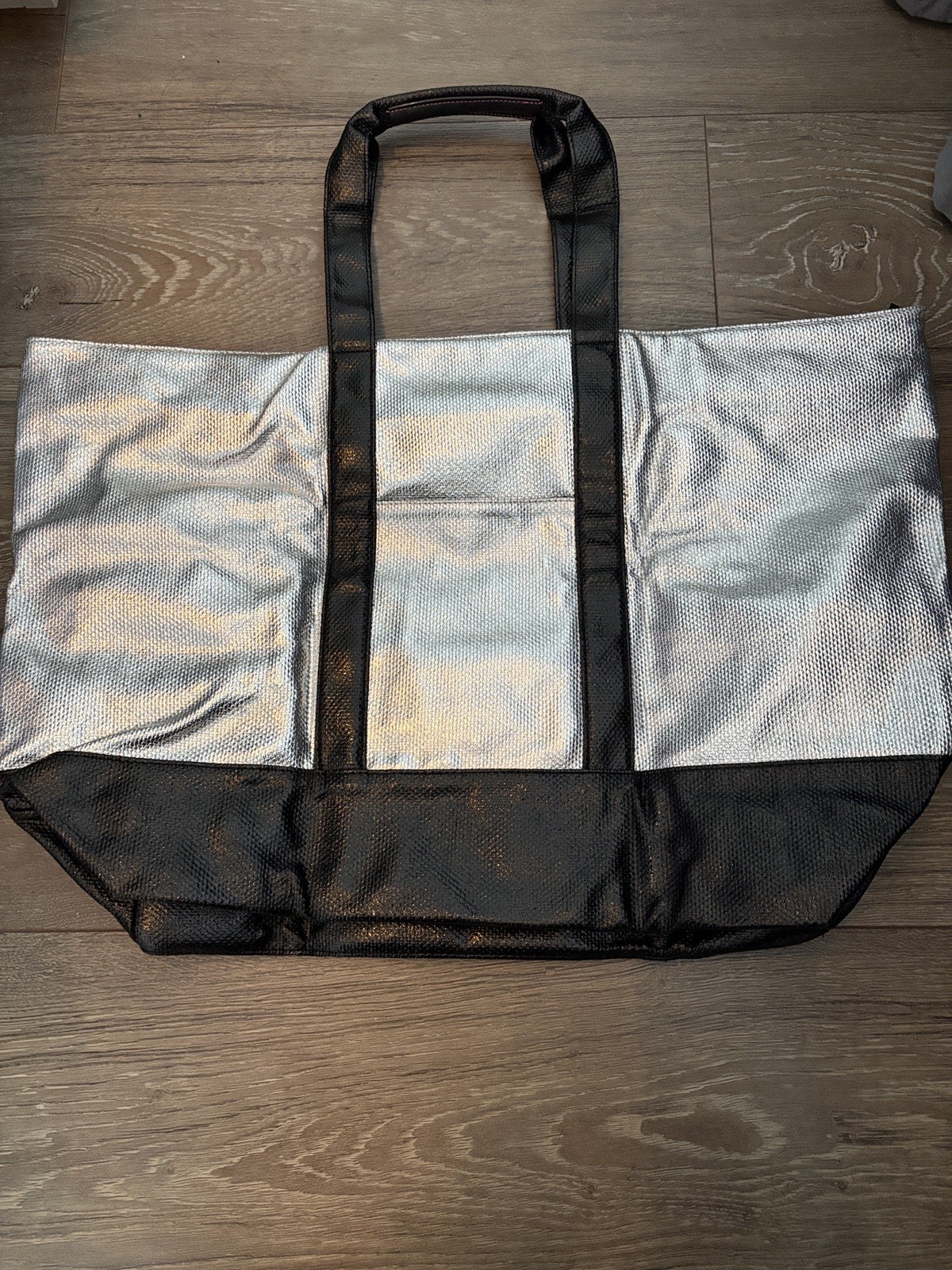 Victoria's Secret Large Metallic Silver Weekender Tote Bag - photo 3