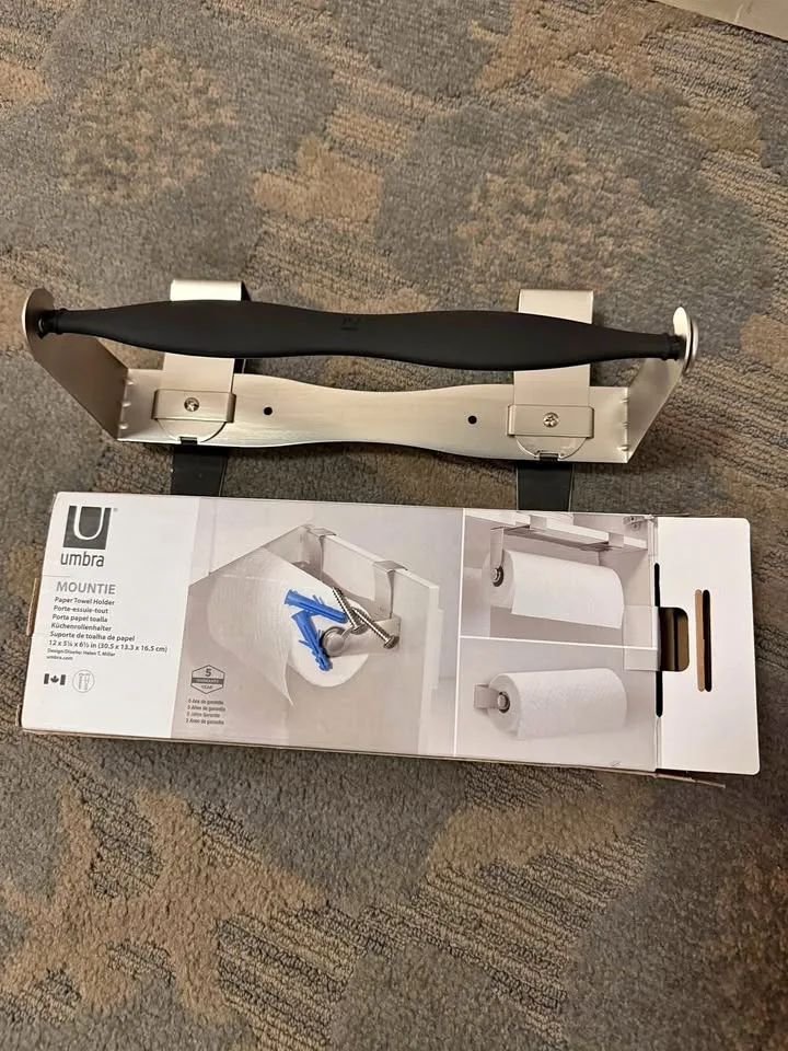 Umbra Mountie Paper Towel Holder – Stainless Steel thumbnail