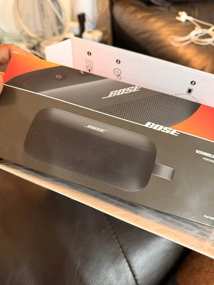 Bose SoundLink Flex Bluetooth Speaker (2nd Gen) - photo 2