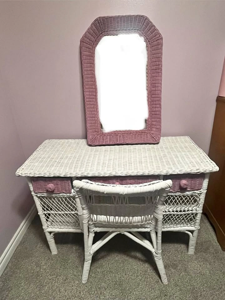 Vintage cottagecore wicker vanity set