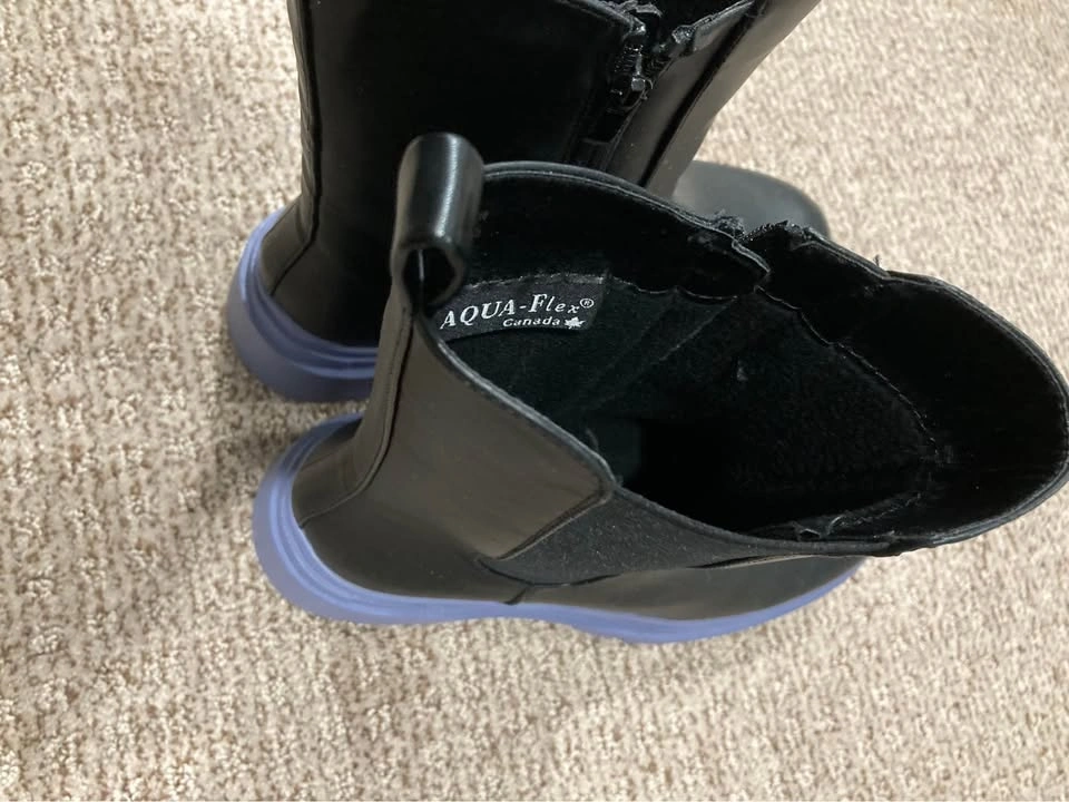 High-Top Boots - Bold Lavender Sole - Women's 9 / Men's 8 - photo 4
