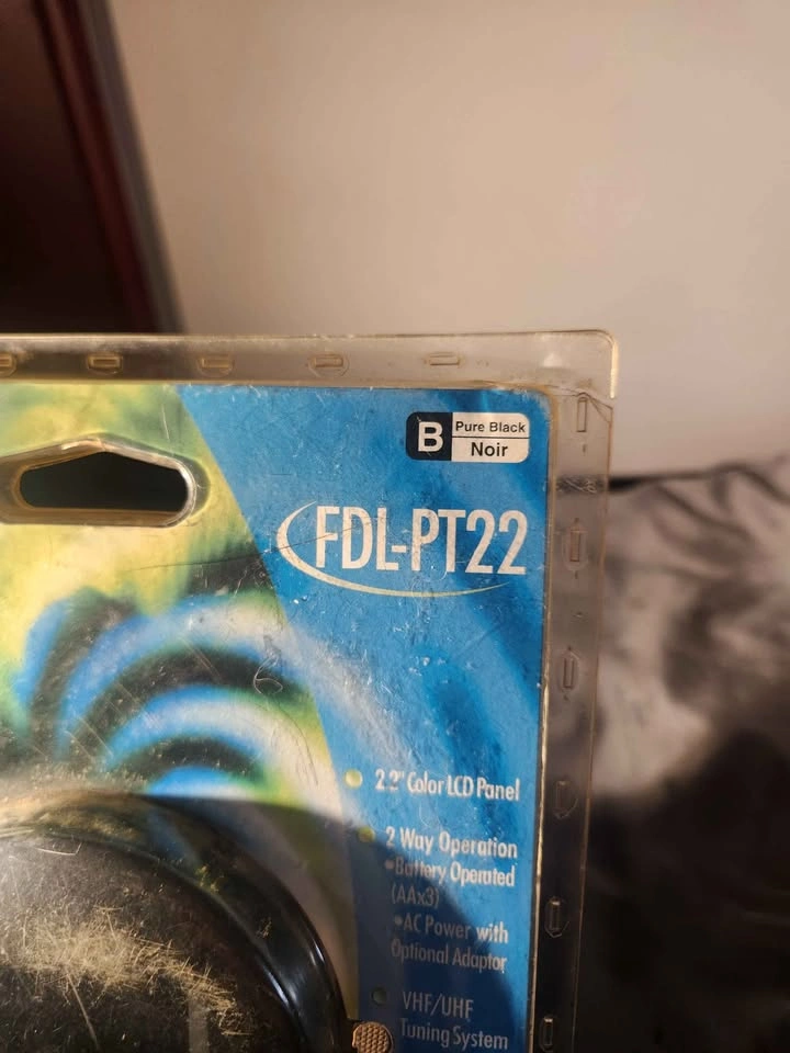 Vintage Sony Watchman FDL-PT22 Handheld Color TV - Sealed NOS - photo 2