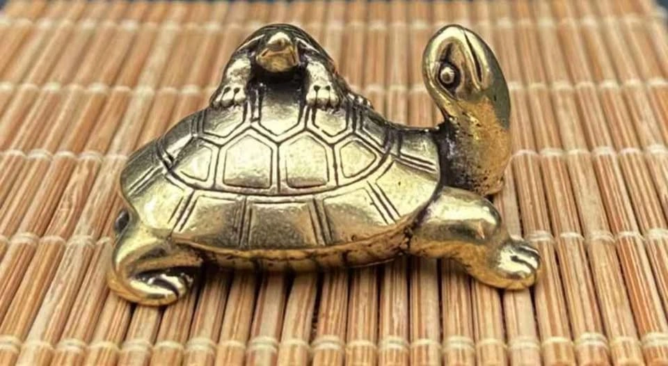Solid Brass Turtle Figurine/Mother & Baby Turtle Statue/Brass - photo 3