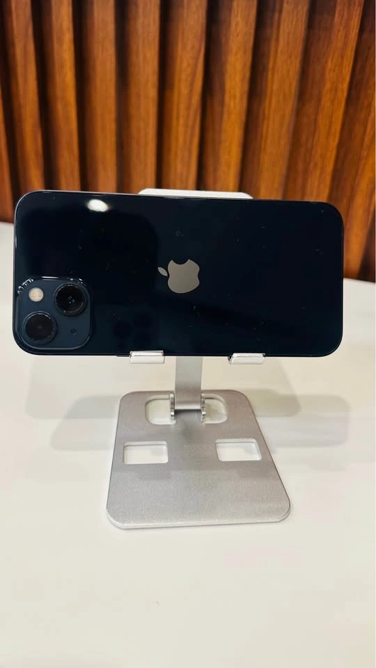 Apple iPhone 13 Midnight Unlocked - photo 5