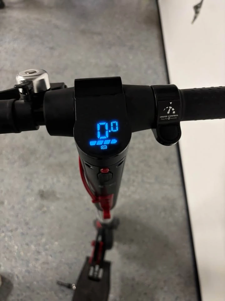 GoTrax Electric Scooter - photo 3