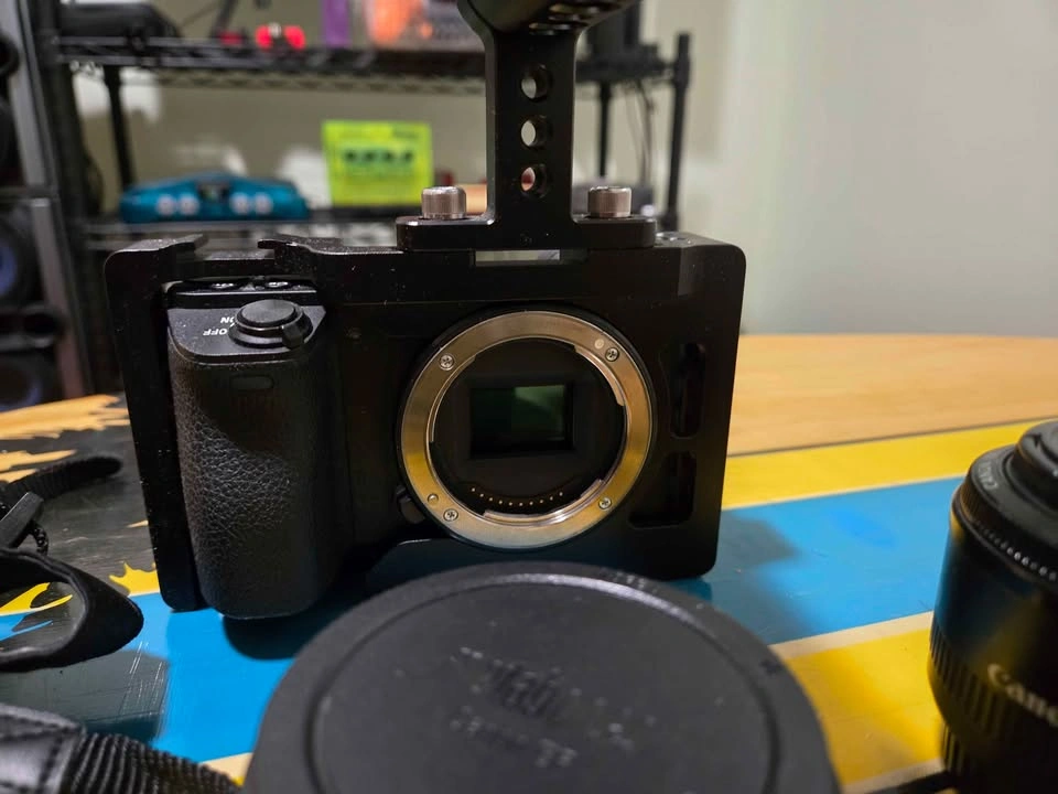 Sony a6400 Filmmaker Kit w/ Cage, Batteries, EF Adapters & 50mm - photo 2