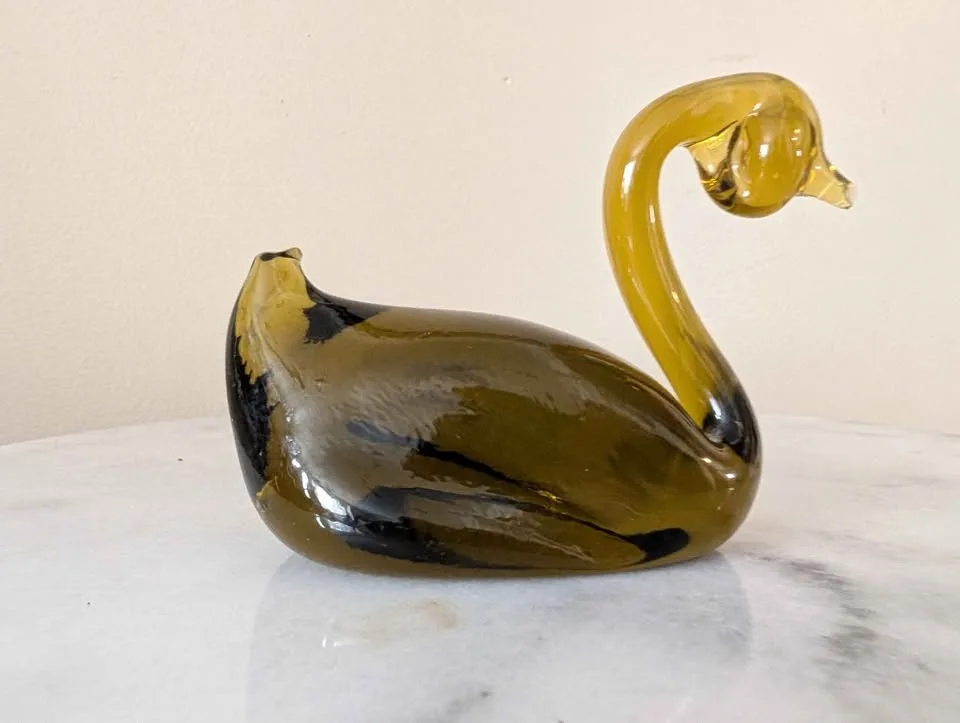 Vintage Viking Art Glass Swan Figurine image indicator(2)