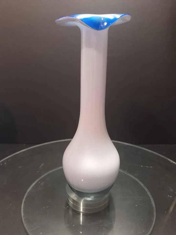 Jack in pulpit art case glass vase image indicator(4)