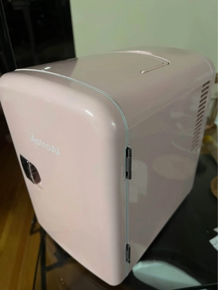 AstroAI Pink Mini Fridge Portable - photo 3