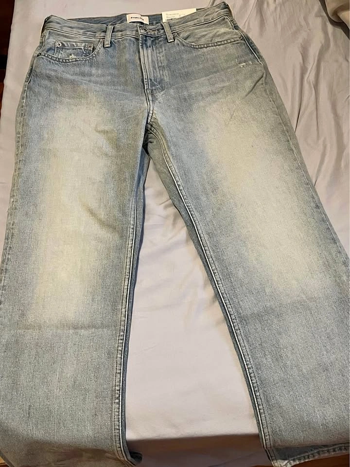 Everlane Cheeky Straight Jeans - Brand New
