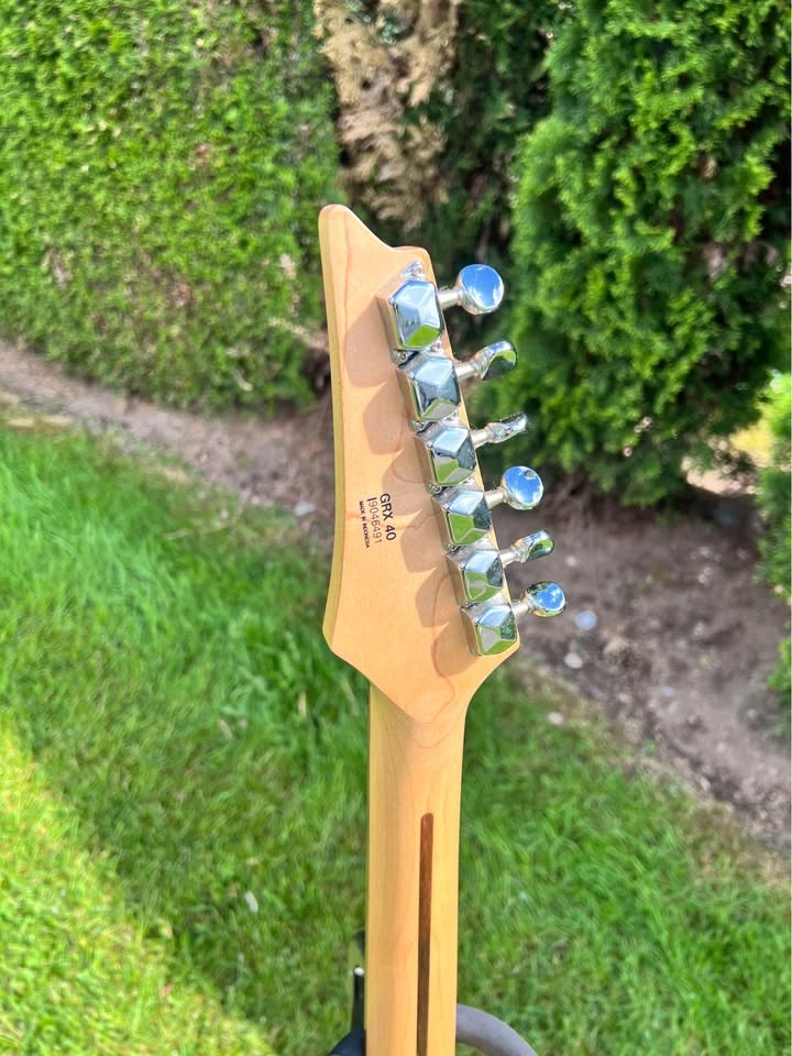 Ibanez GRX 40 CUSTOM Electric Guitar - photo 4