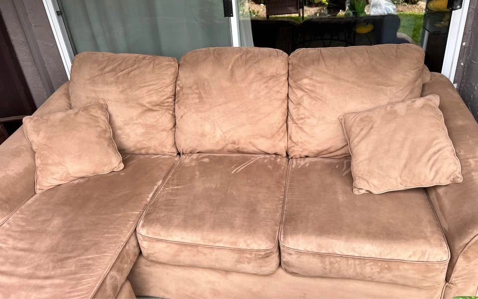 FREE DELIVERY ✅ Urban Barn Brown Sectional Couch - photo 5