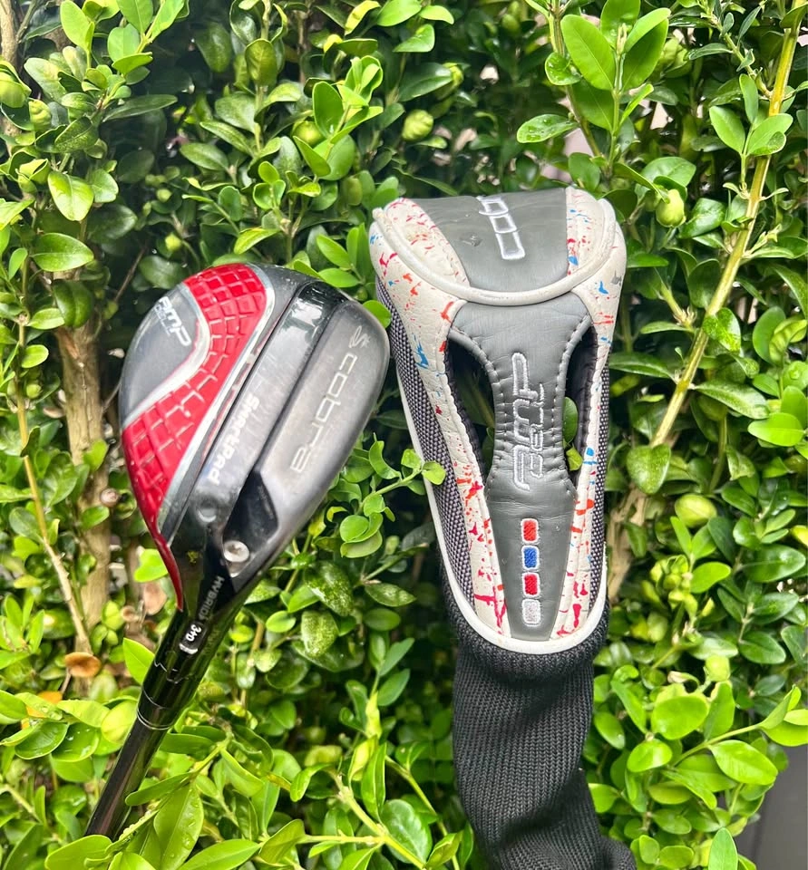 Cobra AMP CELL Hybrid RH Golf Club w/ Headcover