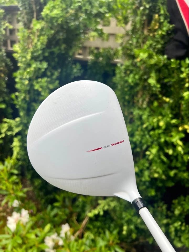 Taylormade Aero Burner Driver LH + Cover - photo 3