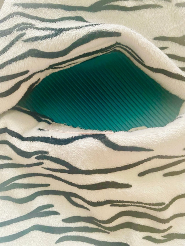 New Zebra Hot Water Bottle Bag Rubber - photo 2