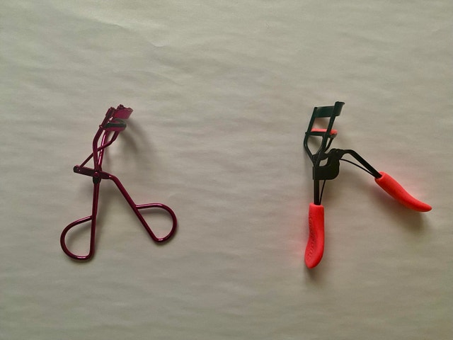 2 New Eyelas Curlers