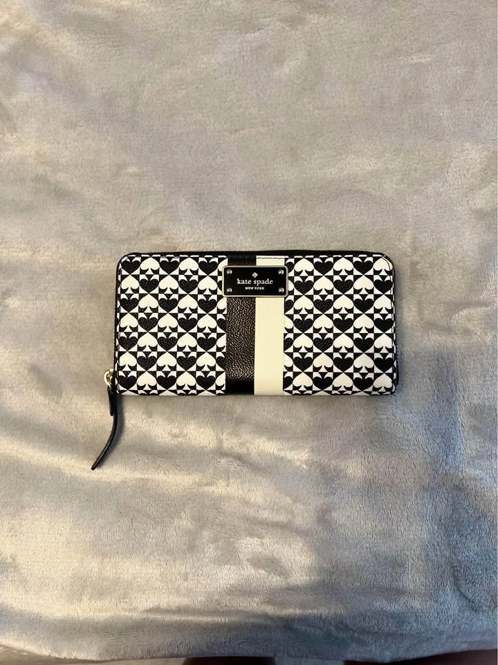 Kate Spade Wallet - photo 2