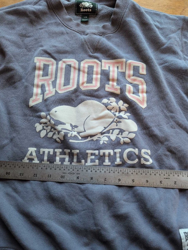Roots Sweatshirt woman's large - photo 3