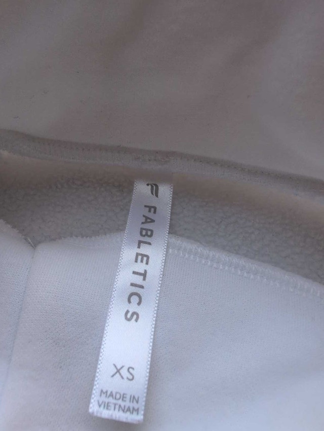 Fabletics XS Pullover Woman's White Extra Small - photo 2