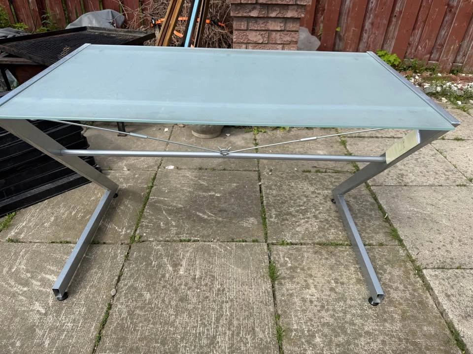 Glass Computer Desk / Multi-purpose Table – Excellent Condition - photo 3