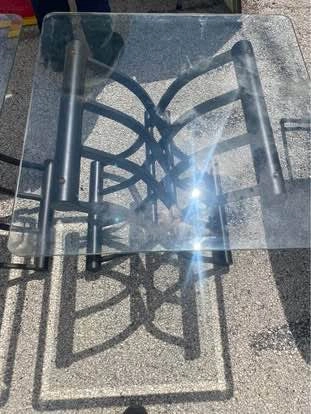 Wrought Iron/glass end Tables - photo 3