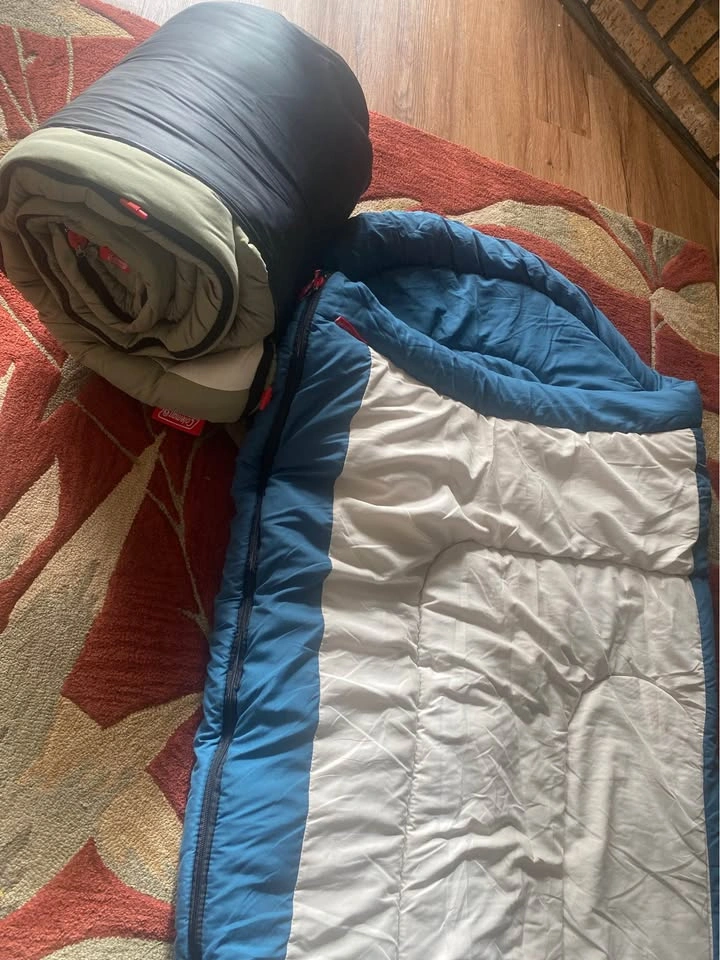 Coleman Thick Sleeping Bag - $25 - photo 2