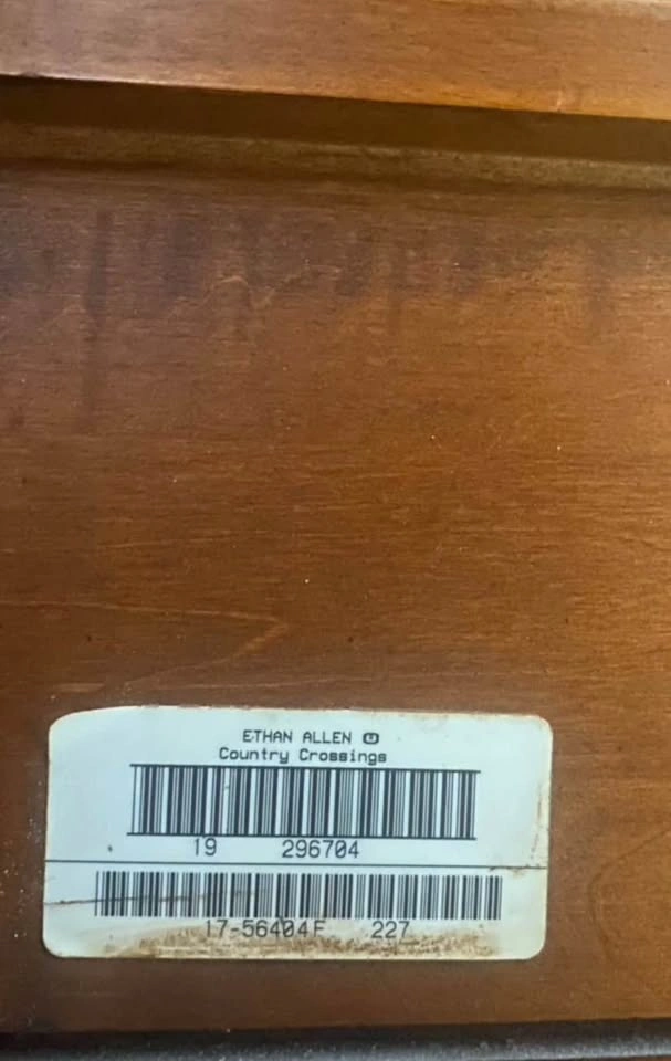 Ethan Allen Full Size 4-Post Bedframe - photo 3