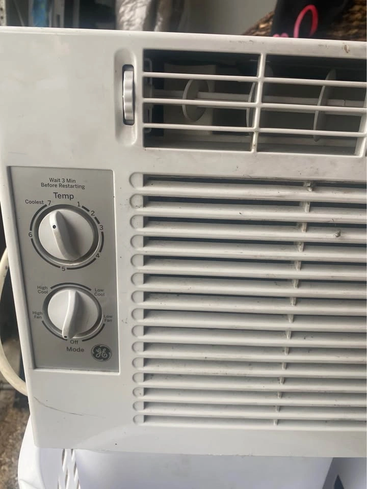 GE Window Air Conditioner - photo 2