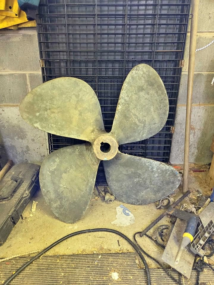 Boat prop