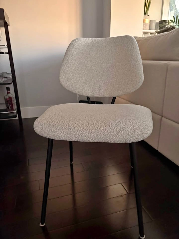 4 Modern Bouclair Dining Chairs