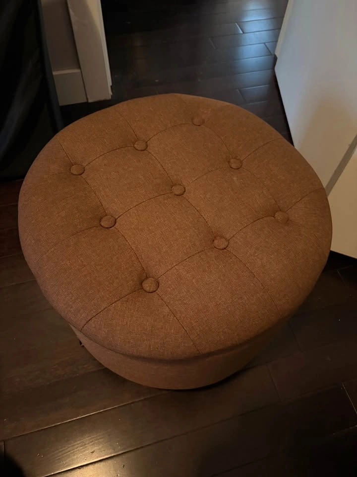 Round Tufted Storage Ottoman - photo 2